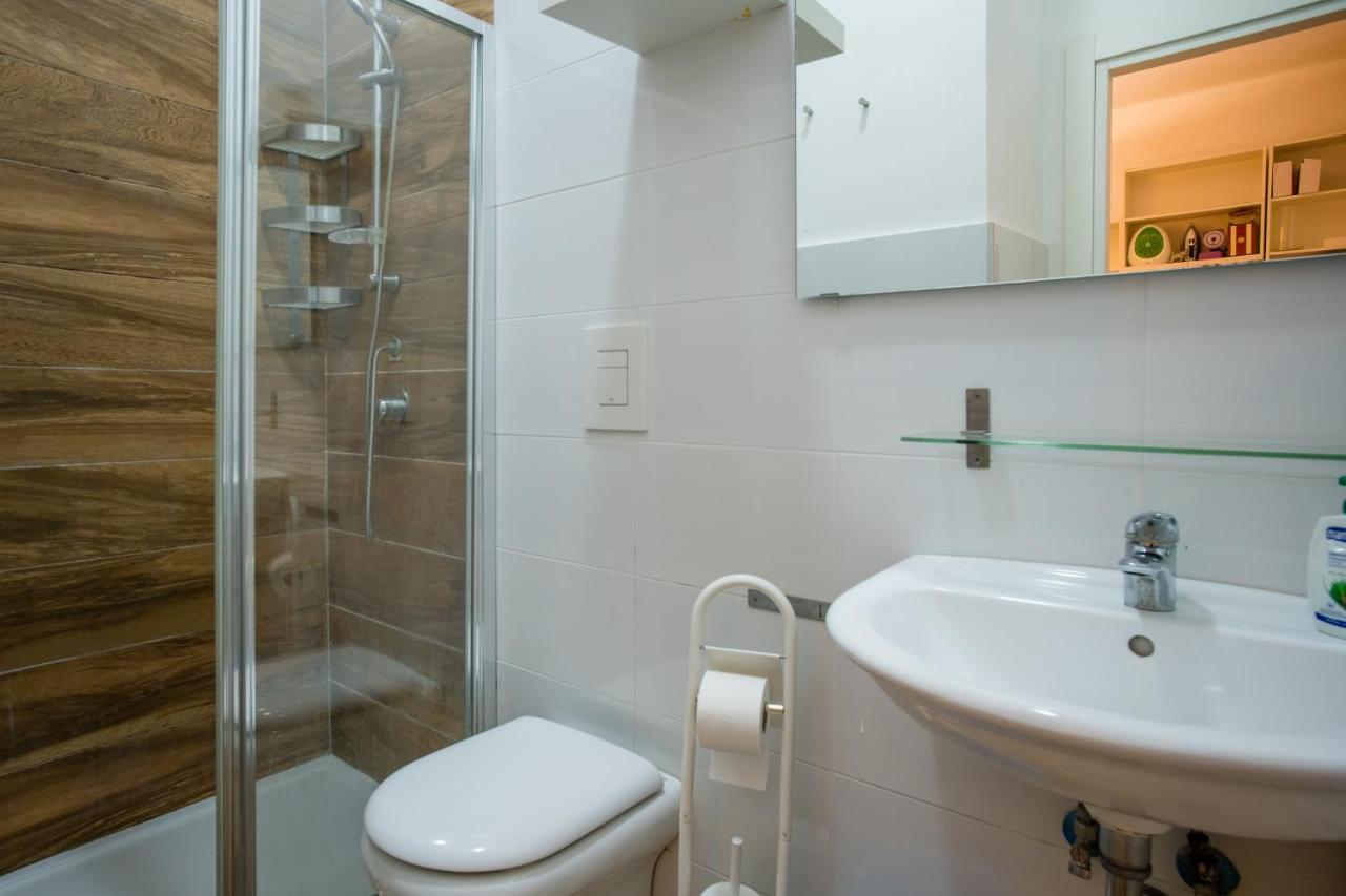 Stay In Naples Flats Toledo Экстерьер фото
